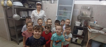Экскурсия на пищеблок Экскурсия на пищеблок.